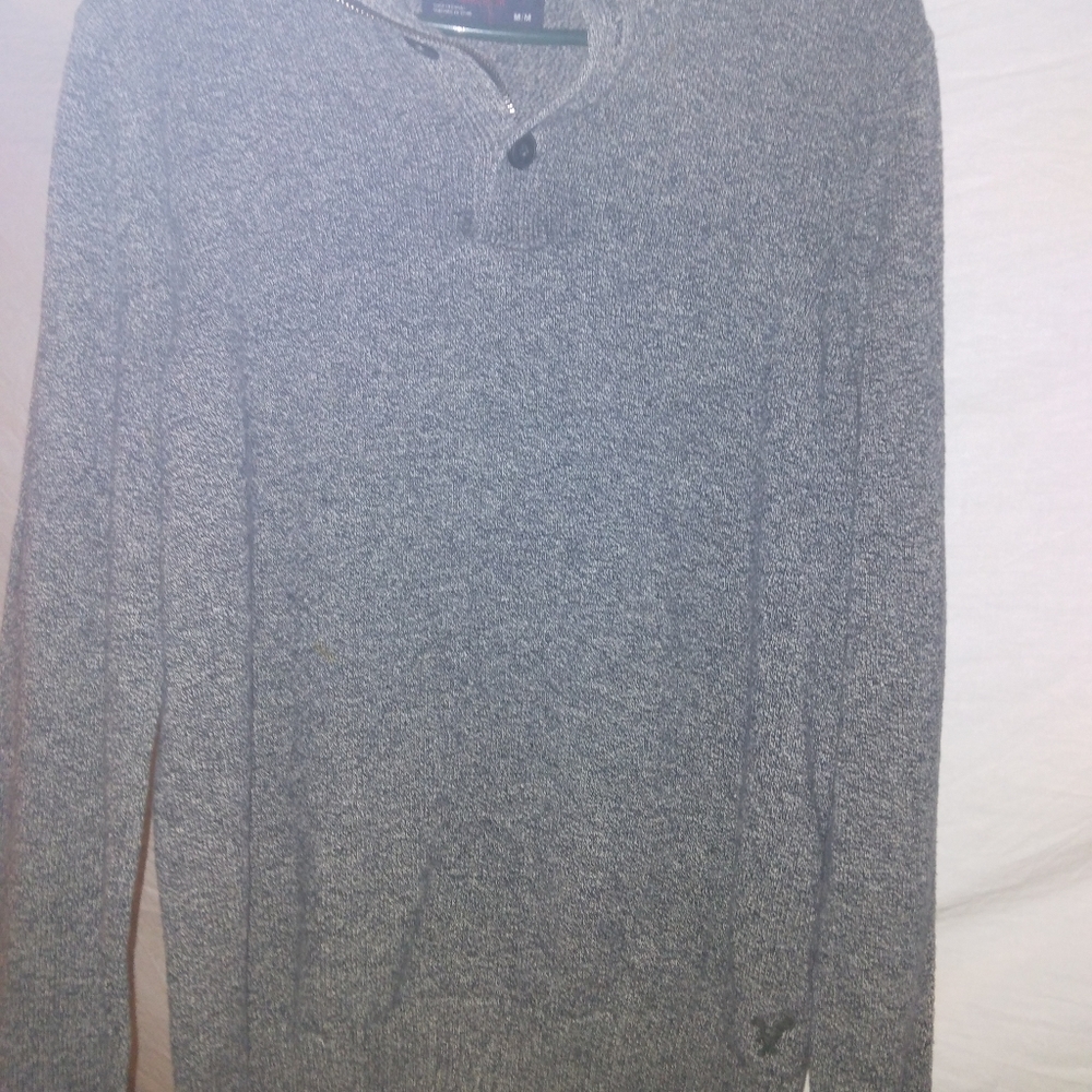 American eagle sweater size medium
